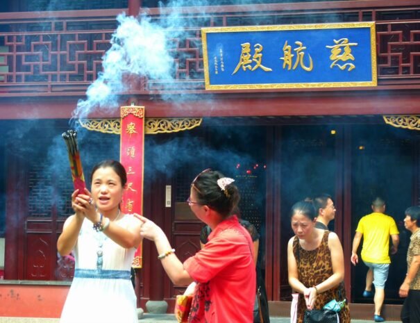 free tour shanghai free shanghai bike tour free shanghai food tours1